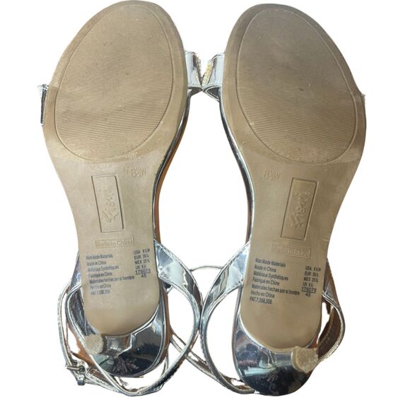 Fioni Size 8.5 Women's 2.5 Heel Silve Rhinestone - Picture 2 of 4